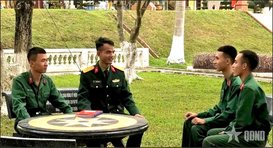 Từ thao trường, sáng gương Đại đội trưởng tận tâm, sáng tạo